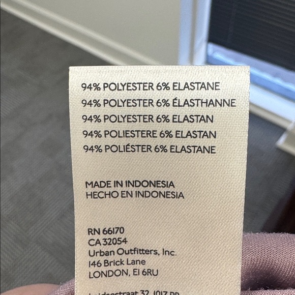 Anthropologie Pilcro Velveteen Mock Neck Pink Shortsleeve Top, size M - Picture 6 of 7